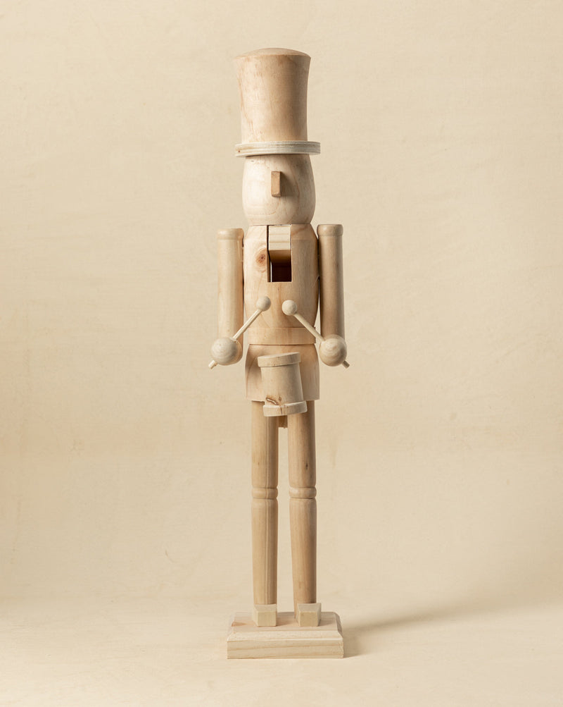 Natural Nutcracker 0