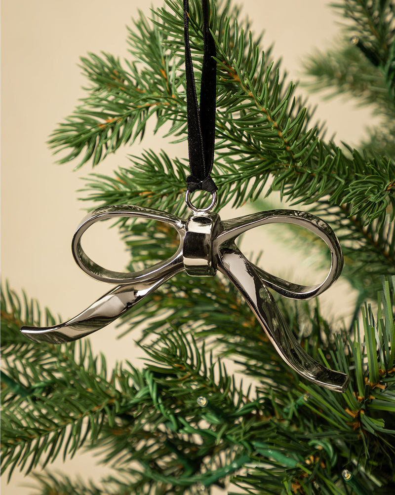 Silver Bow Ornament 0